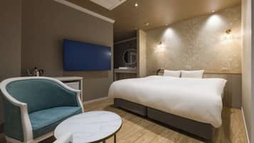 1 bedroom, desk, free WiFi, bed sheets