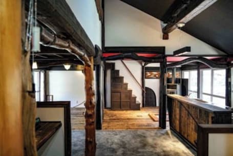 Lobby. A quiet place to spend a day in an old house with a great view / Shinshiro Shi Aichi