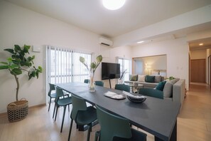 レストラン