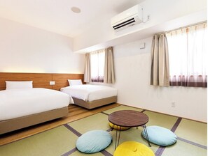 1 室のベッドルーム、デスク、アイロン / アイロン台、WiFi (無料)