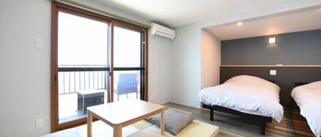 1 bedroom, desk, free WiFi, bed sheets