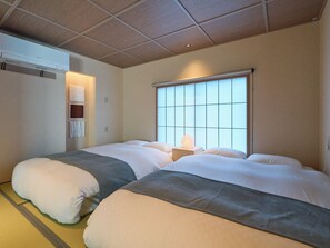 3 dormitorios, tabla de planchar con plancha, wifi gratis y ropa de cama