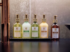 Équipements de salle de bain