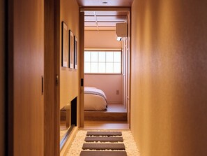 3 dormitorios, tabla de planchar con plancha, wifi gratis y ropa de cama