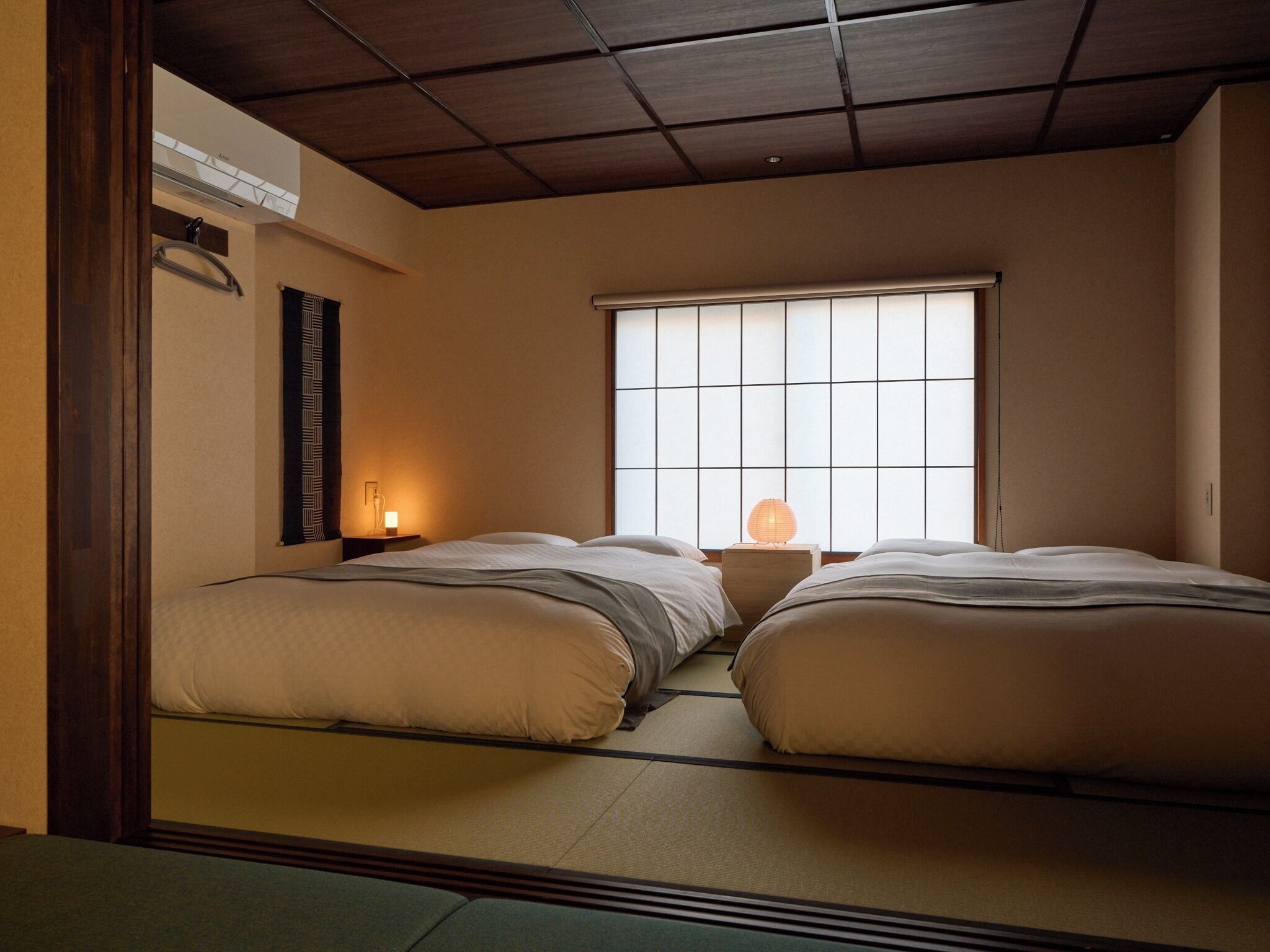 3 室のベッドルーム、アイロン / アイロン台、WiFi (無料)、ベッドシーツ