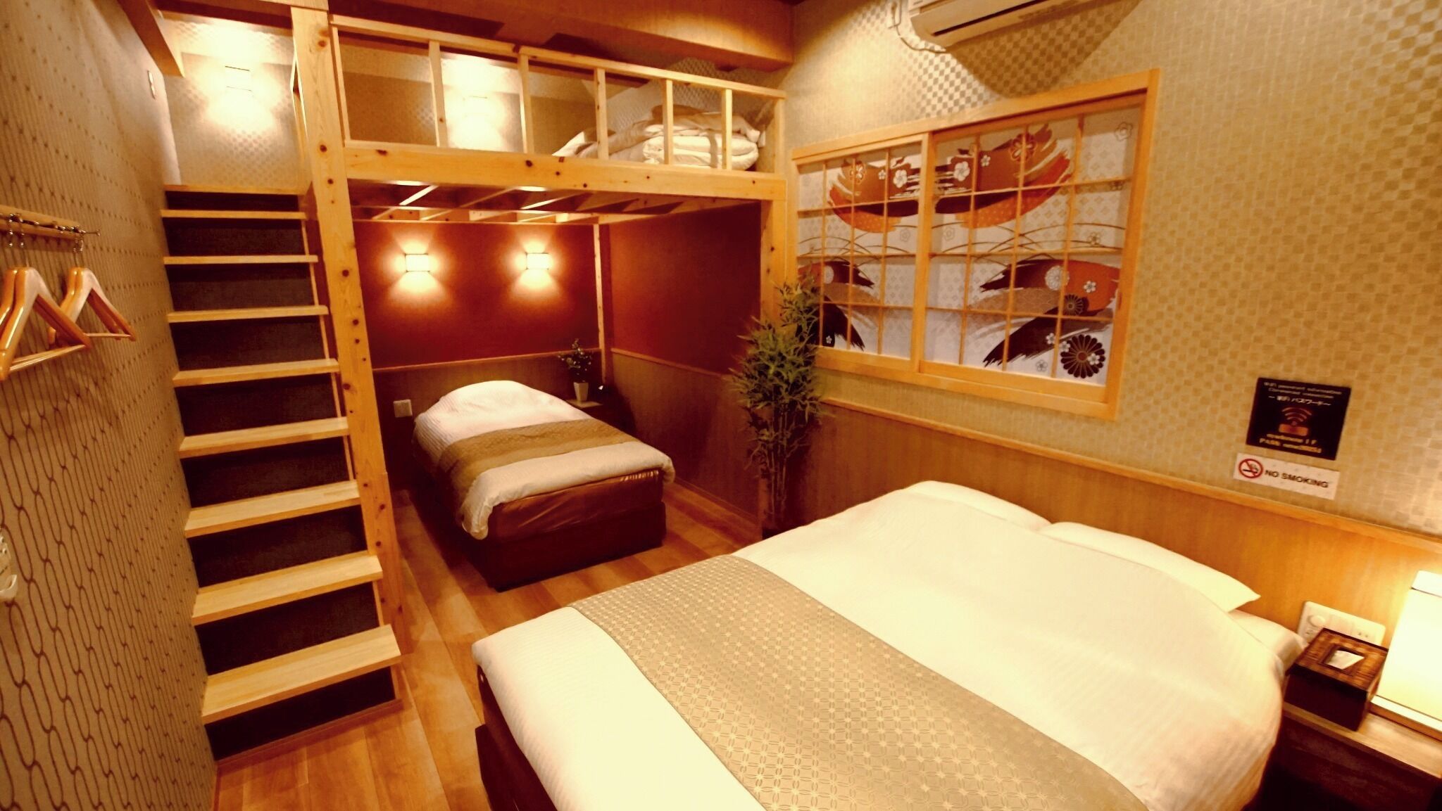 2 bedrooms, desk, free WiFi, bed sheets