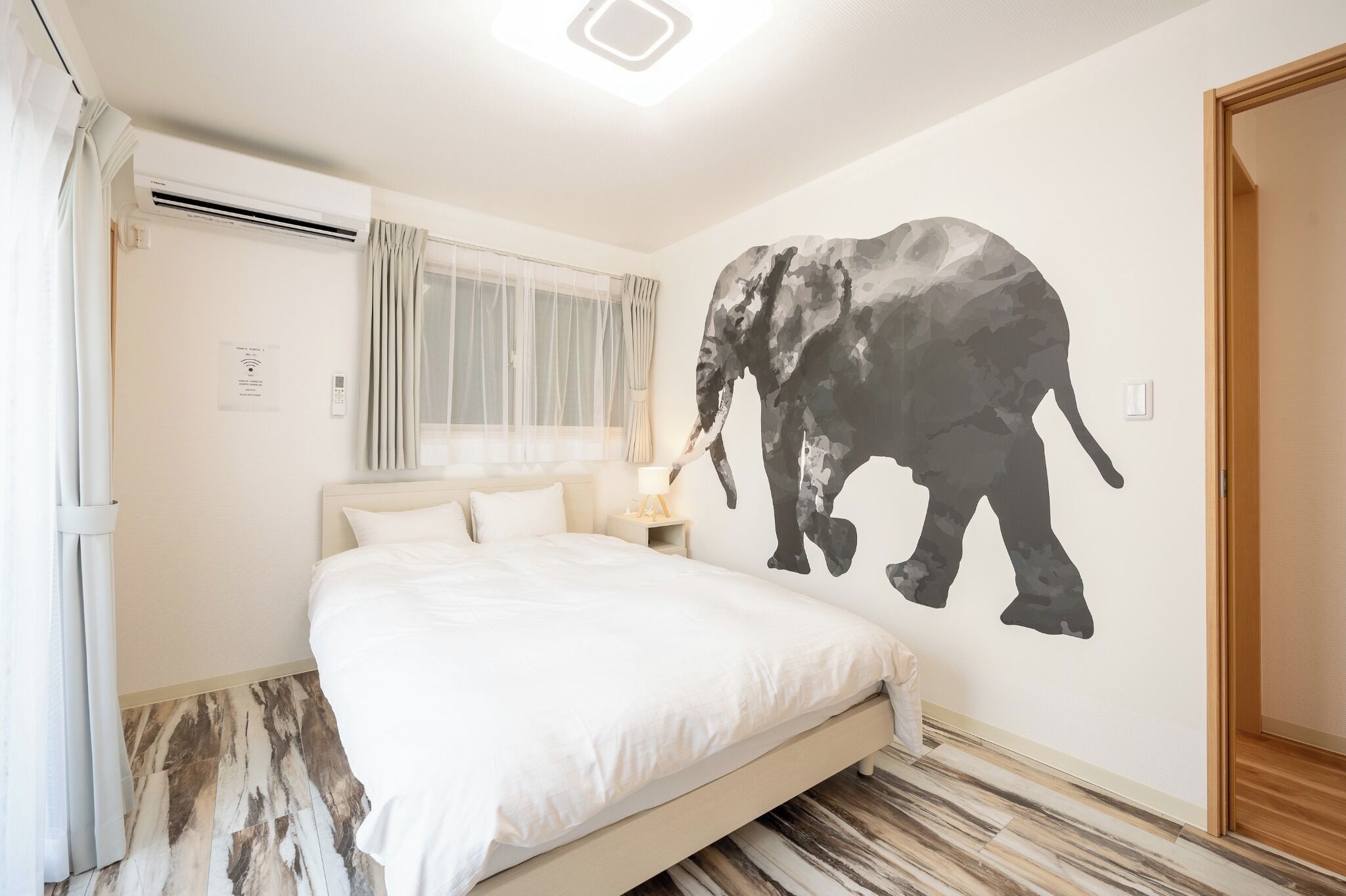 4 多间卧室、熨斗/熨衣板、免费 WiFi、床单