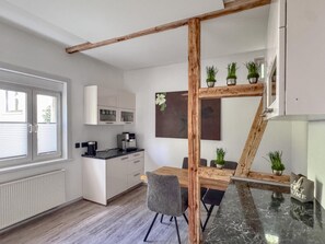 Dining - Apartment in the Thuringian Forest with garden (Zella-Mehlis)