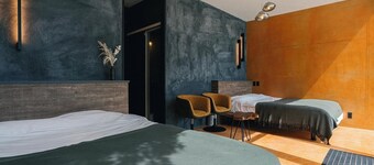 Room only | Phantom building | Plan for 2 people / Toon City Ehime