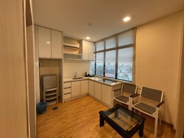 Estudio, 1 cama de matrimonio grande | Cocina básica privada