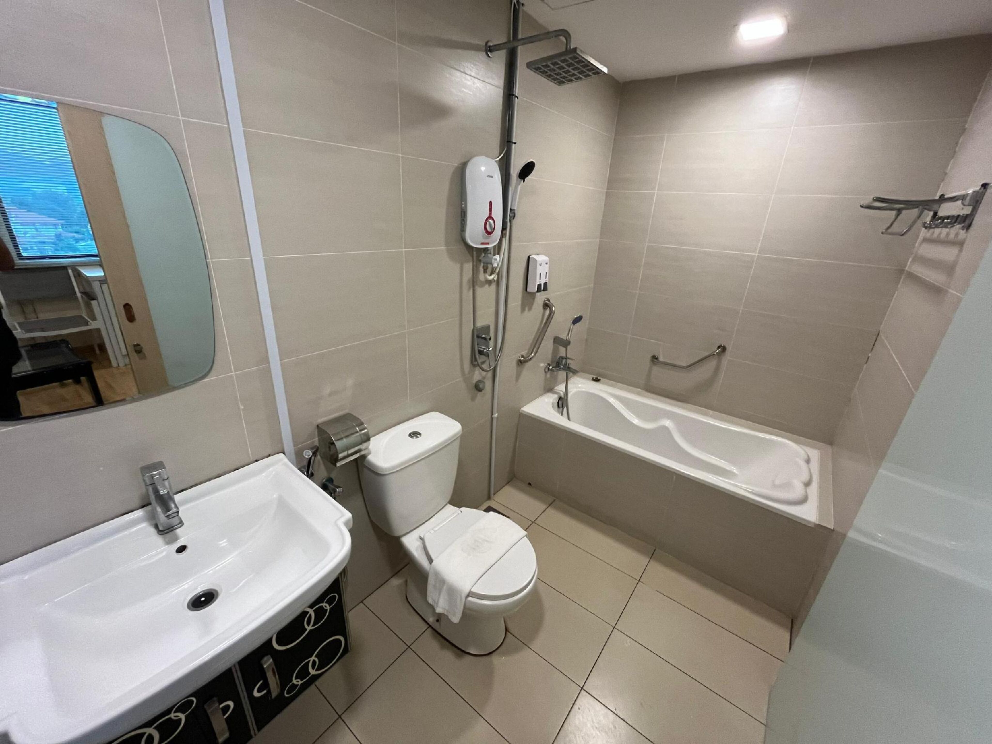 Studio, 1 King-Bett | Badezimmer | Dusche, Haartrockner, Handtücher, Seife