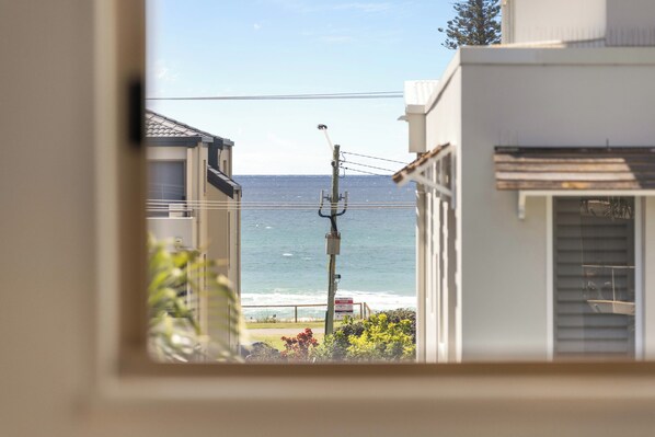 Deluxe Apartment, Balcony | Iron/ironing board, cribs/infant beds, free WiFi, bed sheets - Azure Cove 2BRM in Miami (Miami)