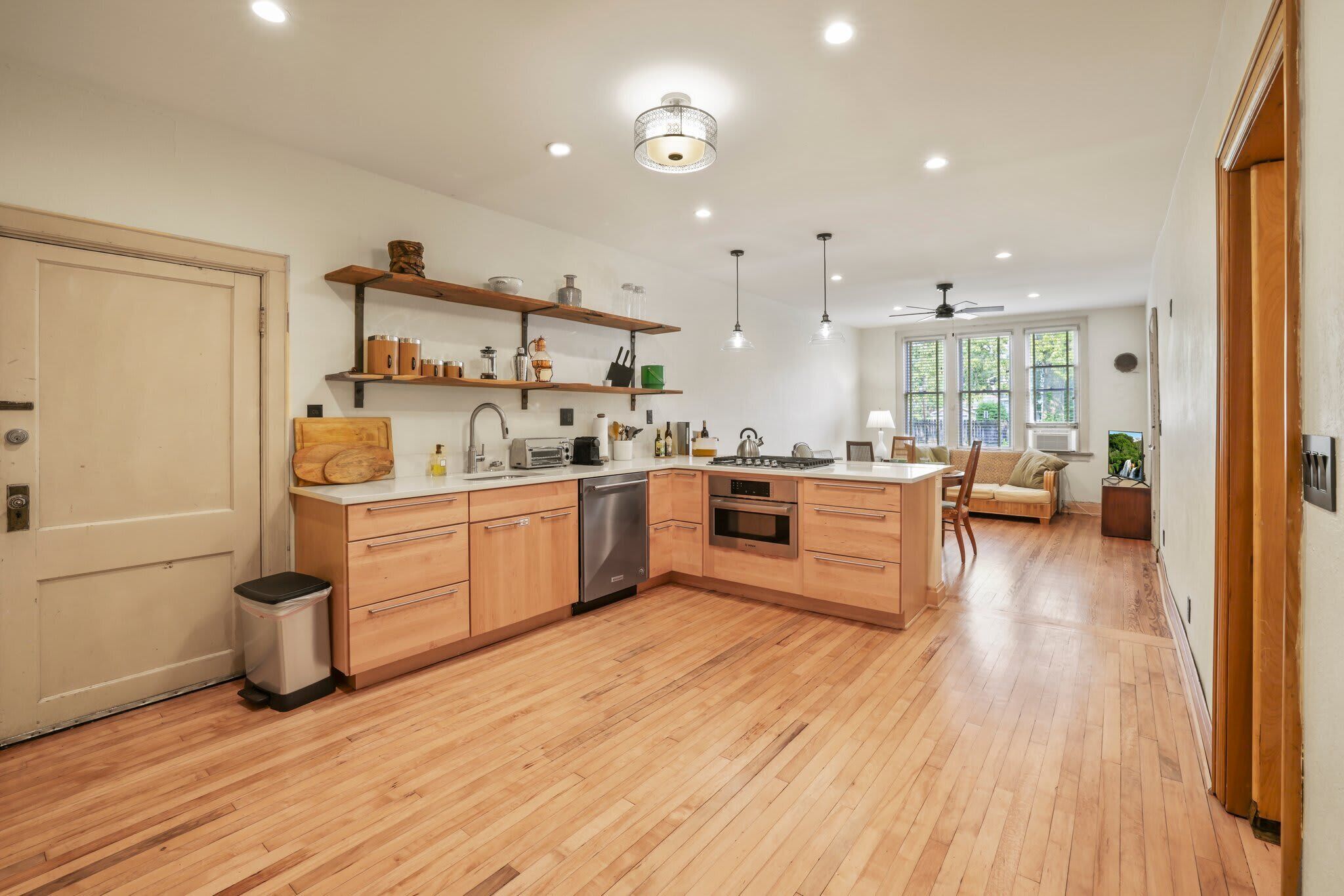 Fridge, microwave, dishwasher, coffee/tea maker