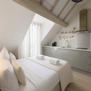 1 bedroom, iron/ironing board, travel cot, WiFi