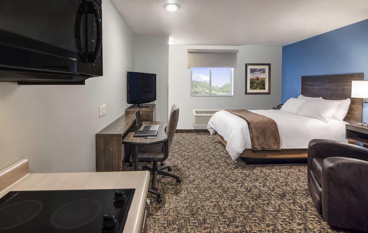 Perfect Rest Stop: Climate-controlled Room W/ Pet-friendly Kitchen Access! - Midland, TX