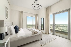 3 bedrooms, desk, iron/ironing board, WiFi