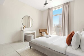 1 bedroom, desk, iron/ironing board, WiFi