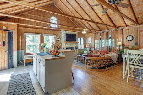 Interior. Lakefront Cabin near Solomons Island w/ Hot Tub