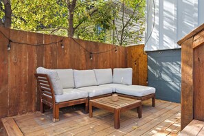 Terrace/patio - The Sunday Charming Private Suite in Calgary (Calgary)