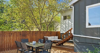 The Sunday Charming Private Suite in Calgary