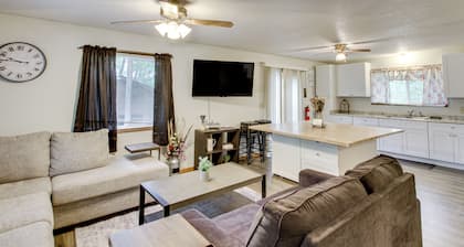Near Lakes: Updated Family Home w/ Deck in Cushing