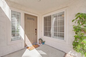 Interior - In Golf Course Community: Palm Desert Escape! (Palm Desert)