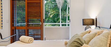 5 bedrooms, iron/ironing board, WiFi