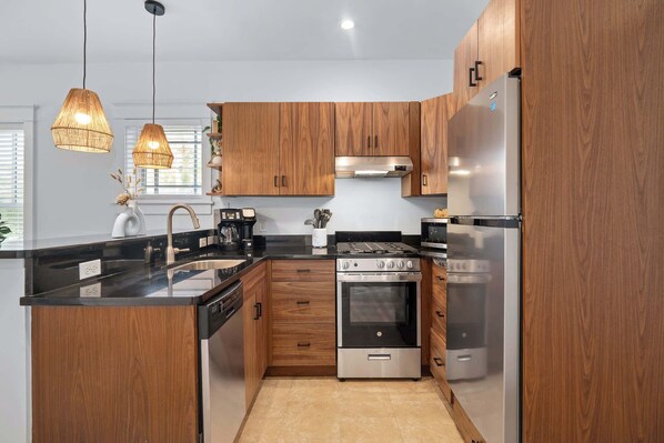 Fridge, microwave, oven, stovetop