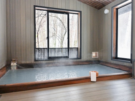 Hot springs. Komakusa Hotel
