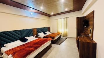 Basic Double Room, City View | Free WiFi, bed sheets