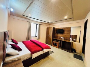 Basic Double Room, City View | Free WiFi, bed sheets - Hotel Maa Bhuvneswari (Badrinath)