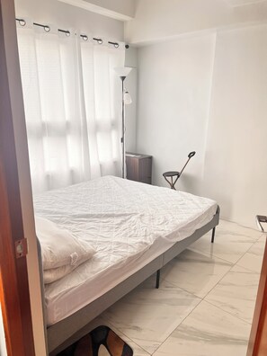 1 bedroom, Internet, bed sheets
