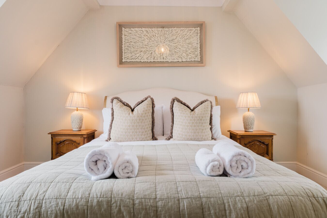 3 slaapkamers, een bureau, een strijkplank/strijkijzer, wifi