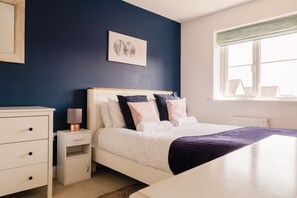 3 soverom, skrivebord, strykejern/-brett og wi-fi