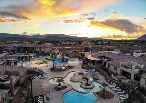 Relax in Style at Paradise Village – Pool, Pickleball, and Surrey Bike!