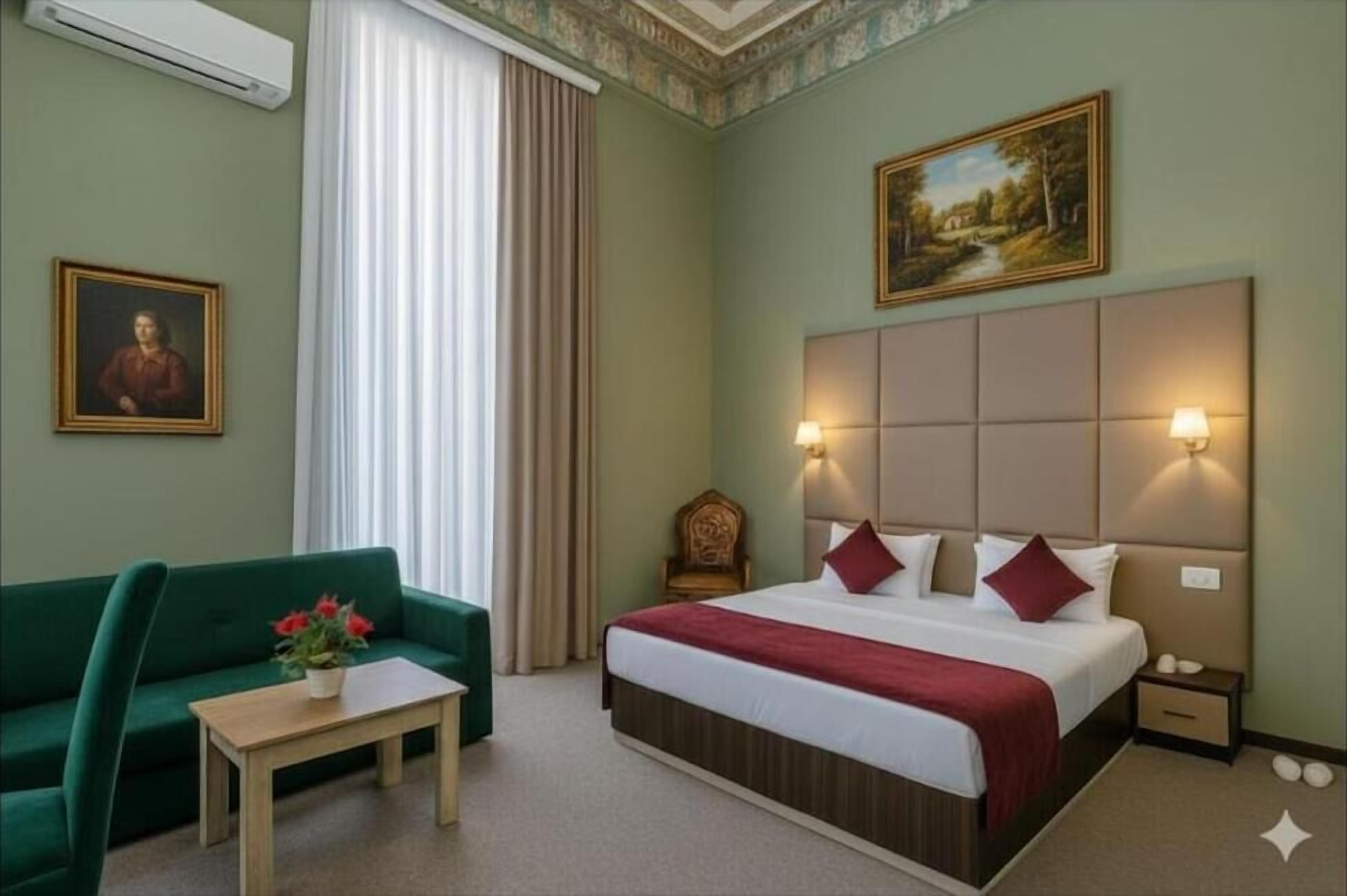 华丽双人房, 阳台, 城市景观 | 办公桌、笔记本电脑工作区、免费 WiFi