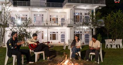 Moustache Hostel Bir