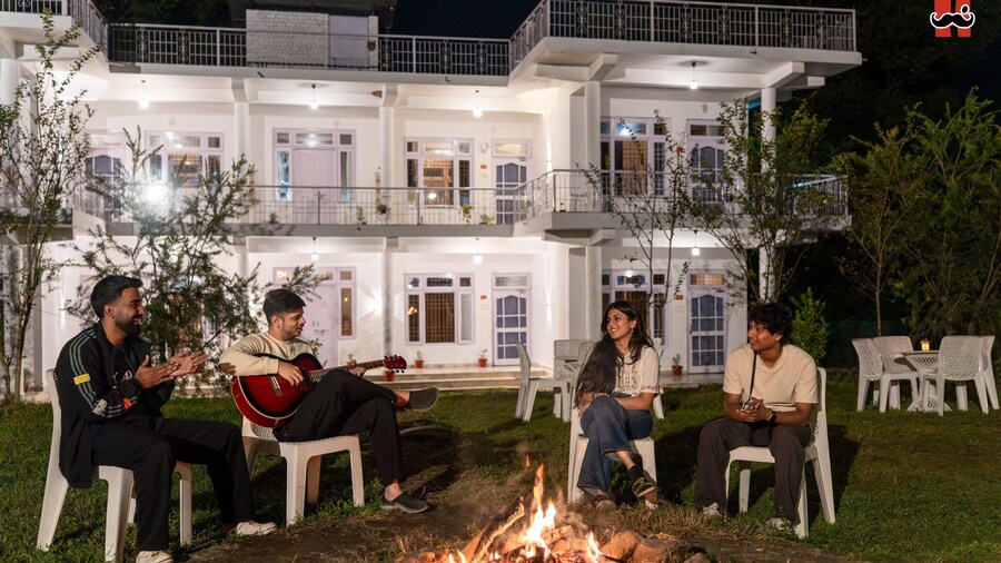 Moustache Hostel Bir