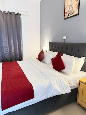 Superior Double Room, Mountain View | Free WiFi