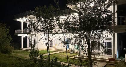 Moustache Hostel Bir