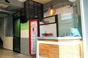 Lobby - Room 2 U (Hat Yai)