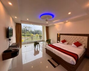 Deluxe Double Room, Hill View