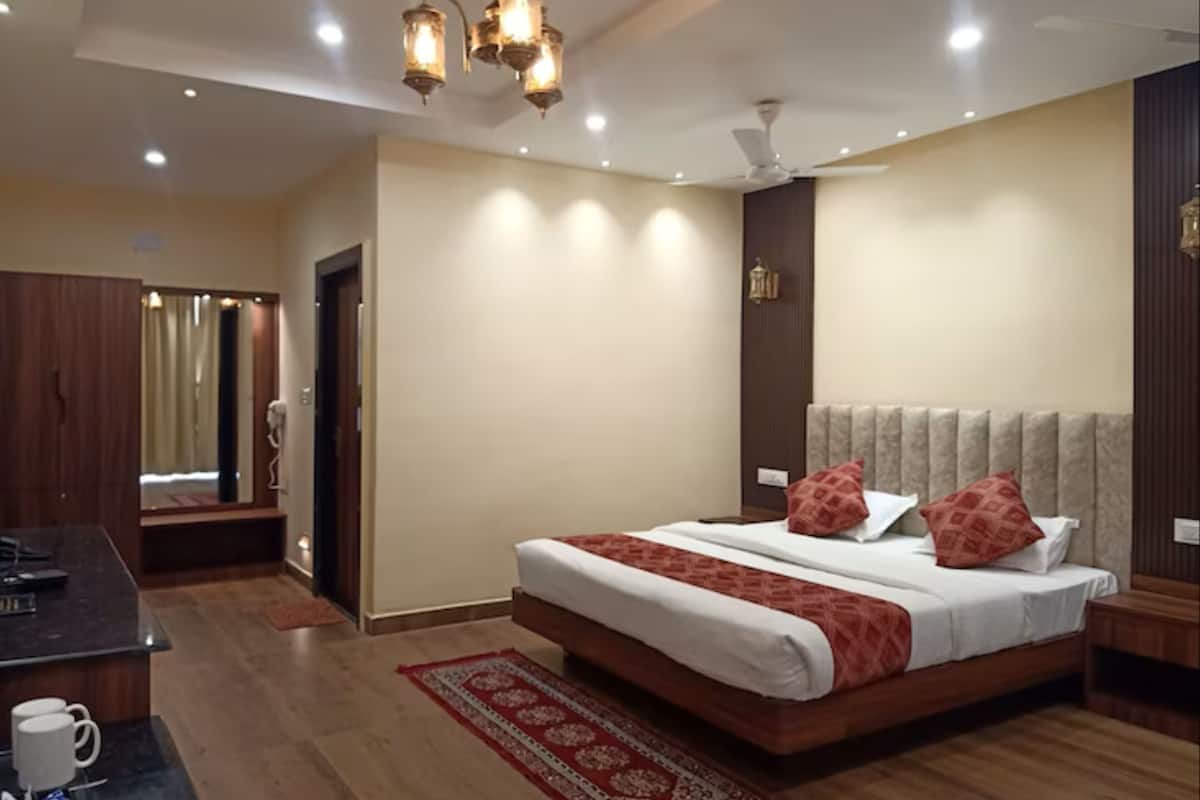 Executive Double Room, Hill View | Free WiFi