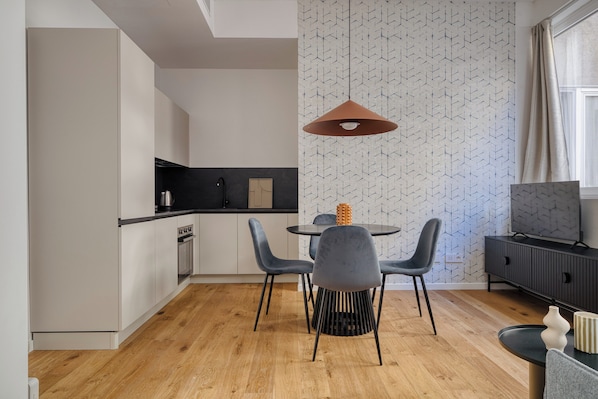 Apartment, 1 Bedroom | Private kitchen