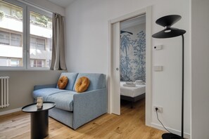 Apartment, 1 Bedroom | Living area