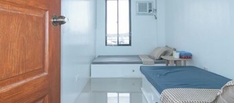 Skybox Pension House by RedDoorz