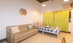 Living area - San Marino JY7 Rentals by RedDoorz (Cebu City)