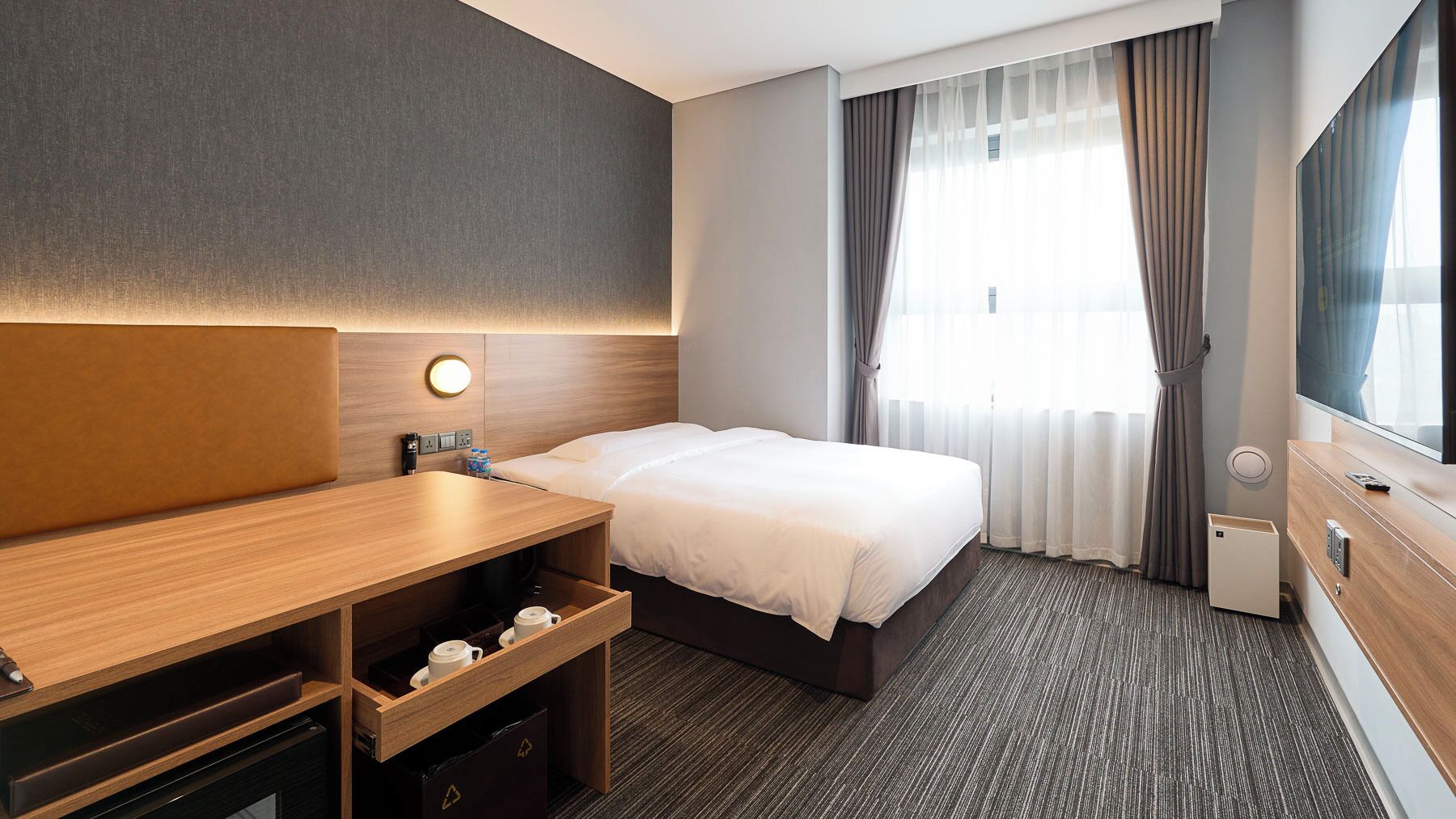 Superior Double Room | In-room safe, soundproofing, free WiFi, bed sheets