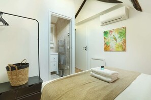 3 Schlafzimmer, Bügeleisen/Bügelbrett, Bettwäsche