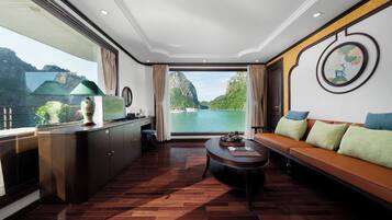 Presidential Room, Bay View | Living area